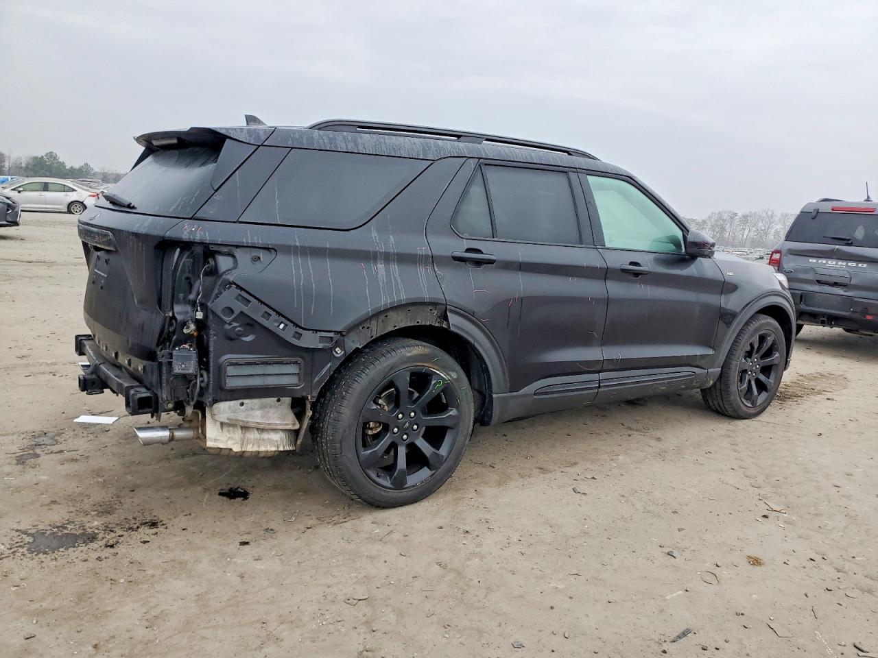 2022 Ford Explorer St-Line - Фото 3