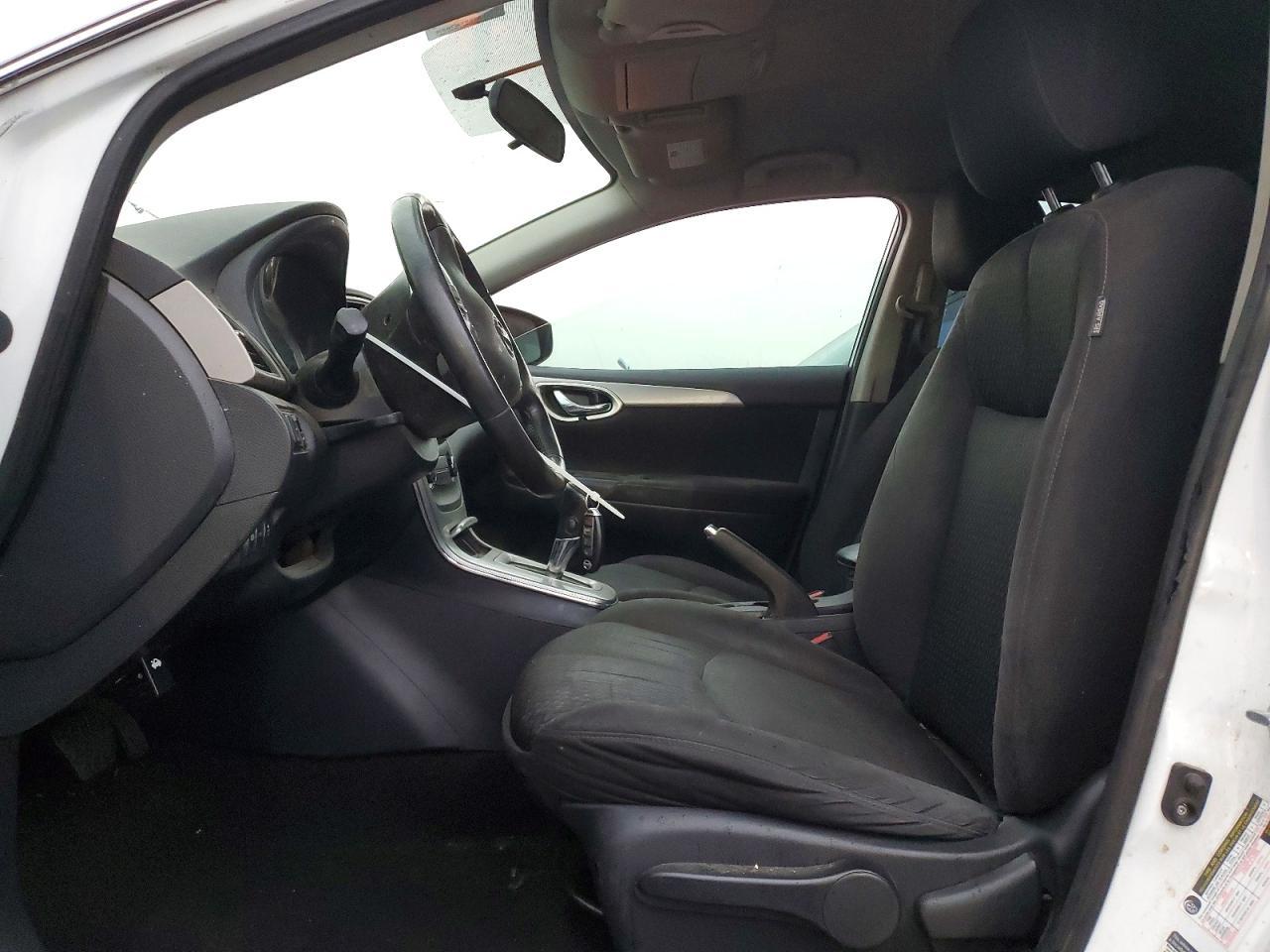 2015 Nissan Sentra S - Image 7