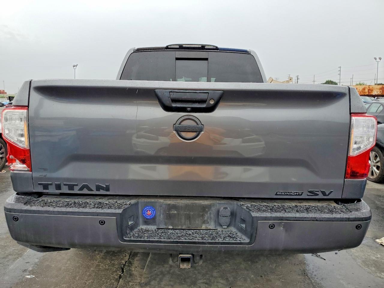 2019 Nissan Titan Platinum Reserve - Image 6