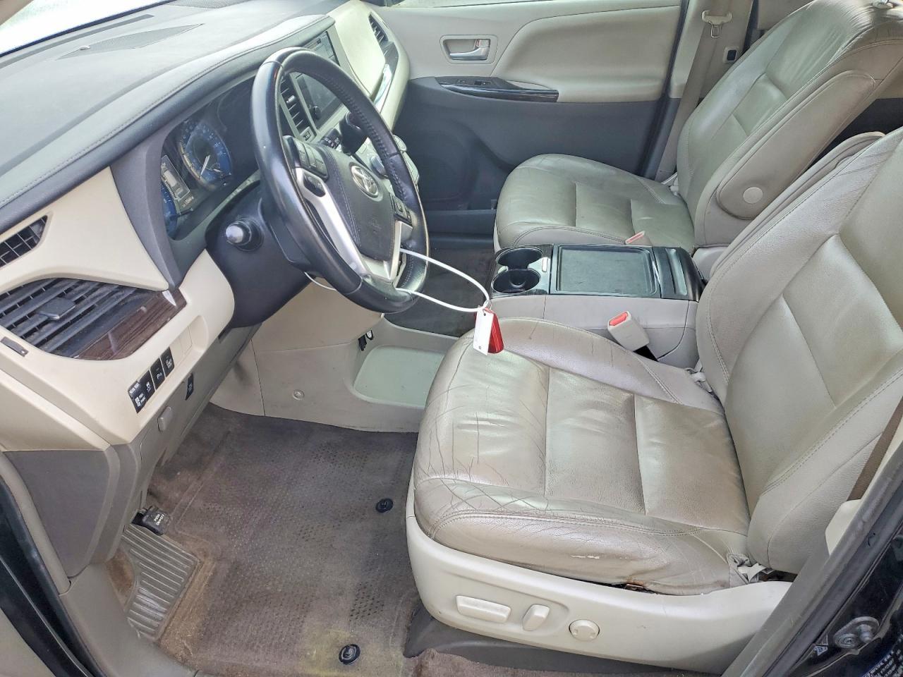 2017 Toyota Sienna Xle Premium 8-Passenger - Фото 7