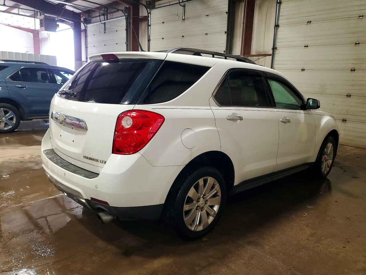2011 Chevrolet Equinox Ltz - Image 3