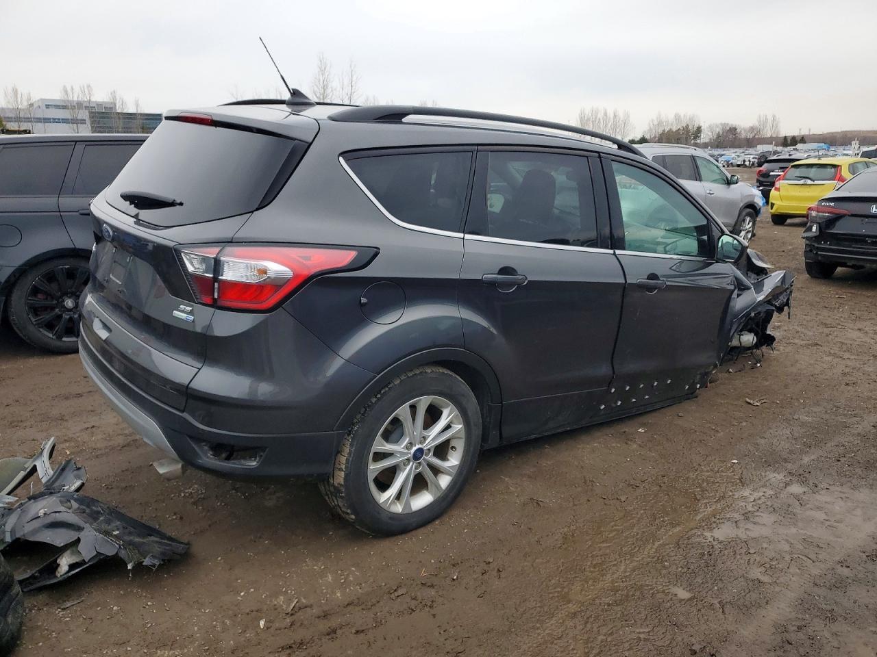 2018 Ford Escape Se - Фото 3