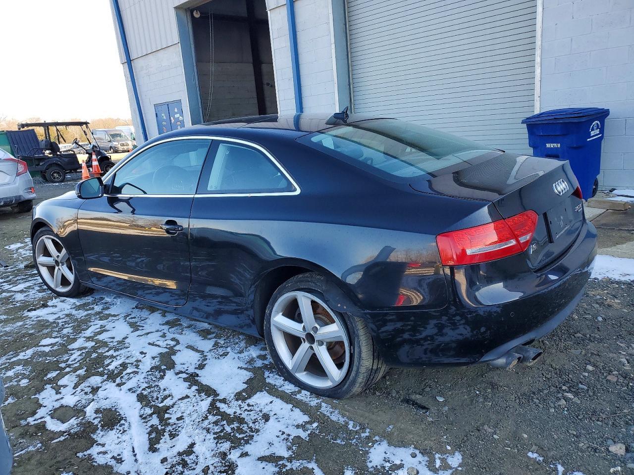 2010 Audi A5 Premium Plus - Image 2