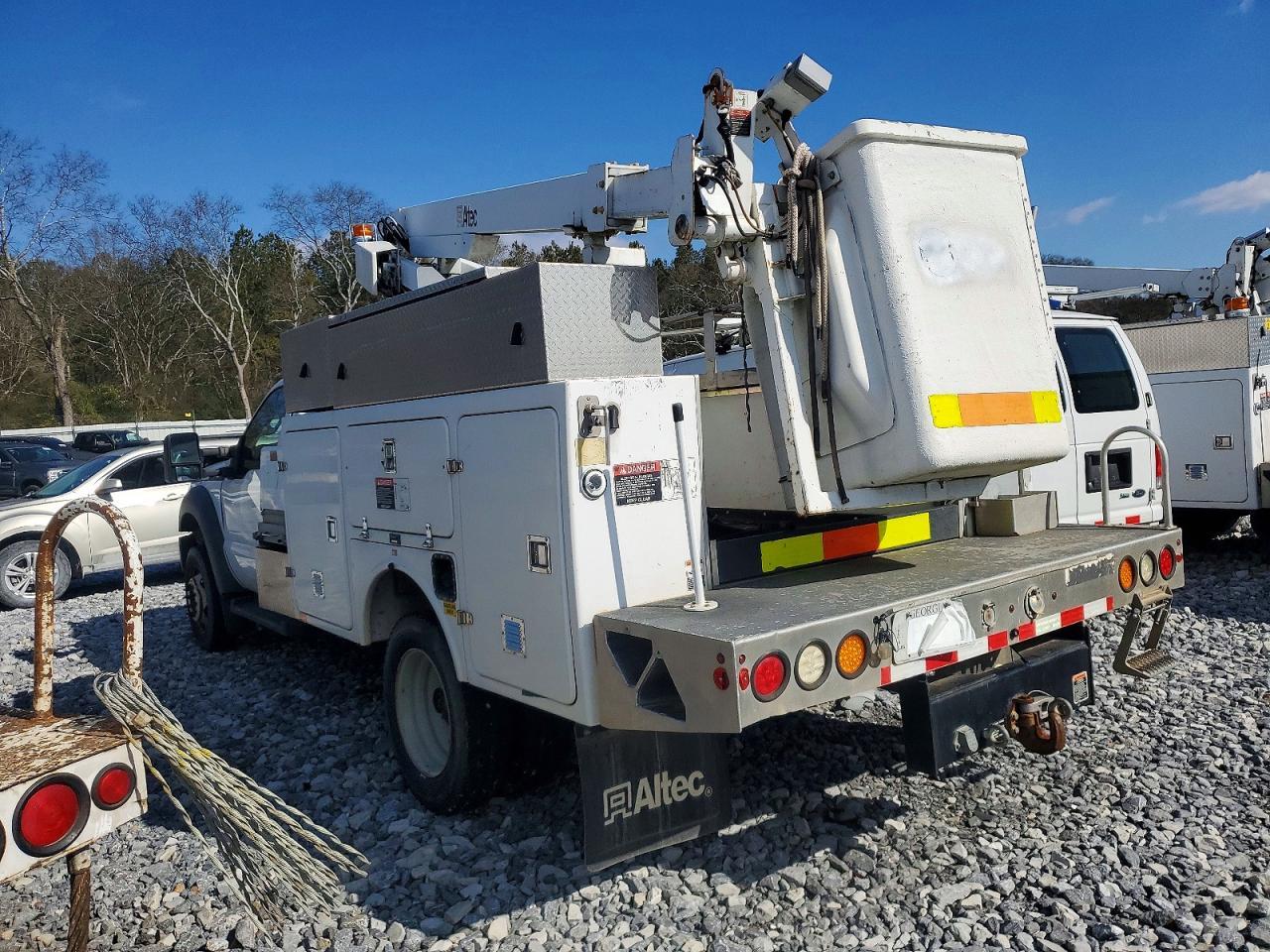 2015 Ford F450 Super Duty - Image 2