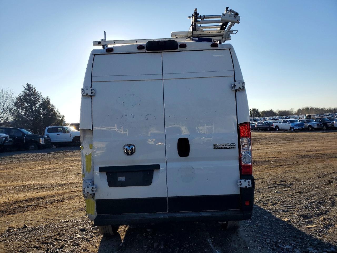 2023 Ram Promaster 2500 Utility / Service Van - Фото 6