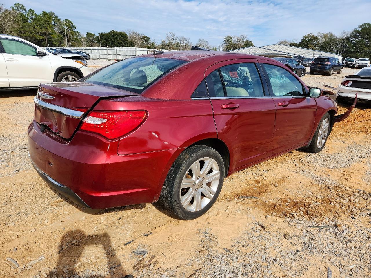 2013 Chrysler 200 Touring - Фото 3