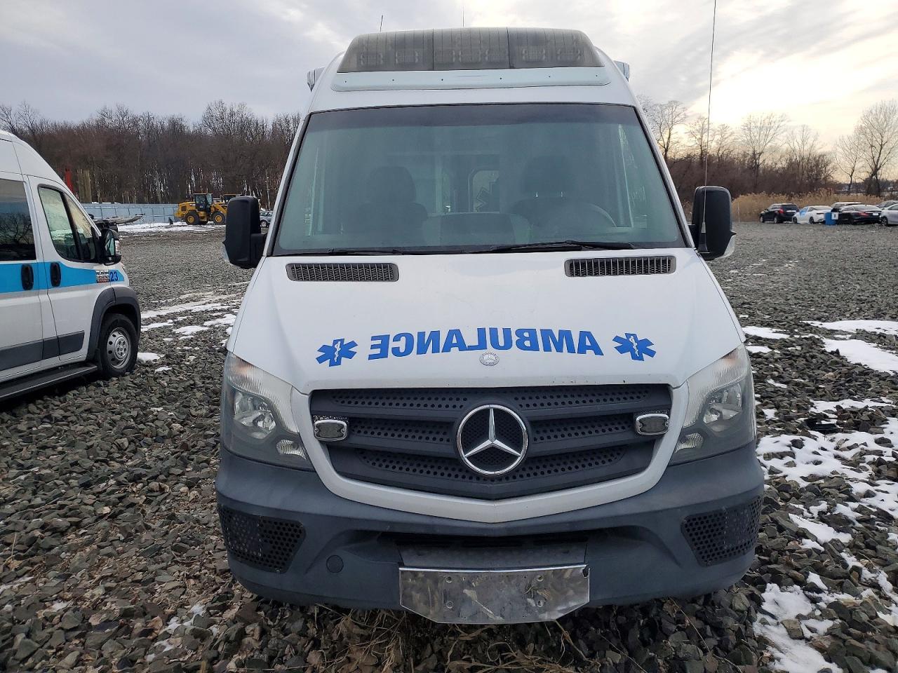 2014 Mercedes-Benz Sprinter 2500 Ambulance - Image 5