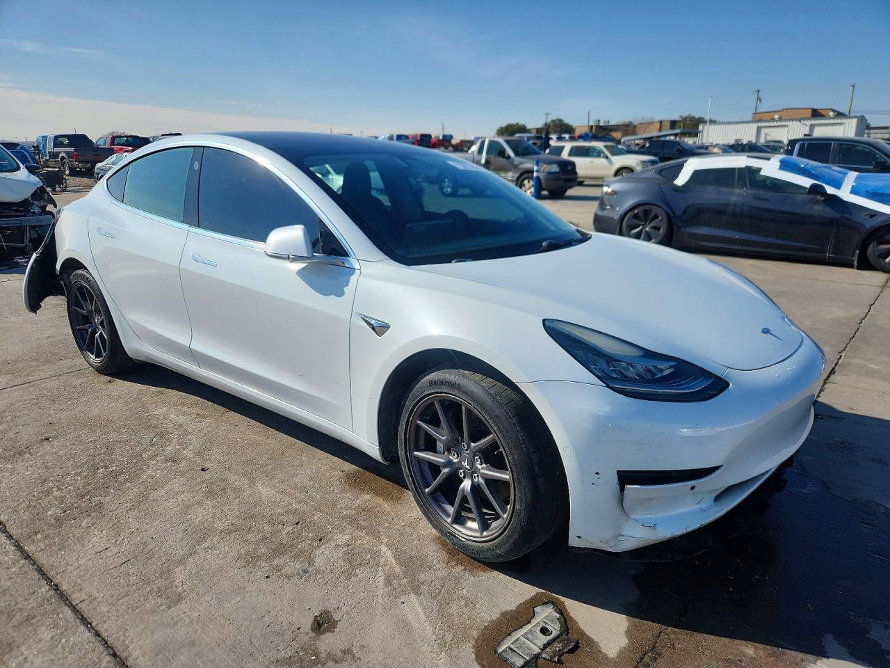 2018 Tesla Model 3 - Image 4