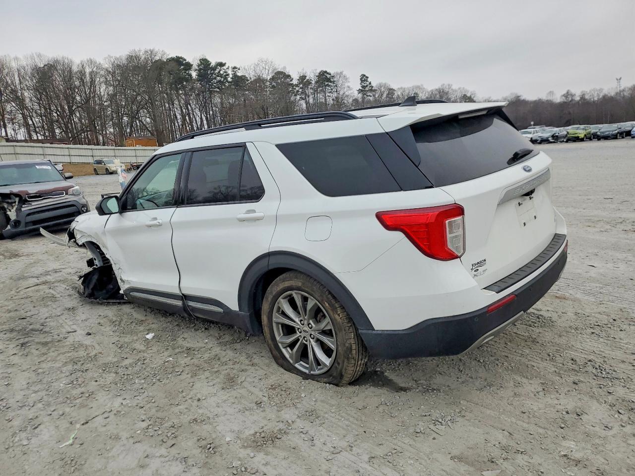 2021 Ford Explorer Xlt - Image 2