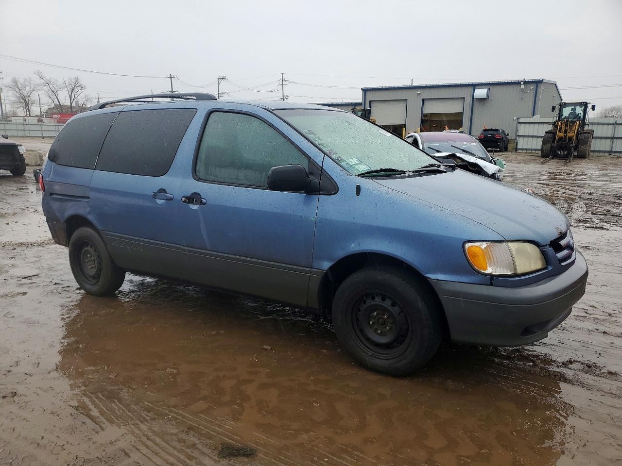2002 Toyota Sienna Le - Image 4