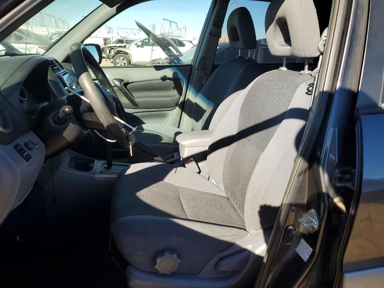 2003 Toyota Rav4 Base - Фото 7