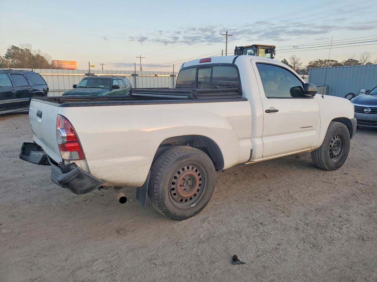 2010 Toyota Tacoma - Image 3