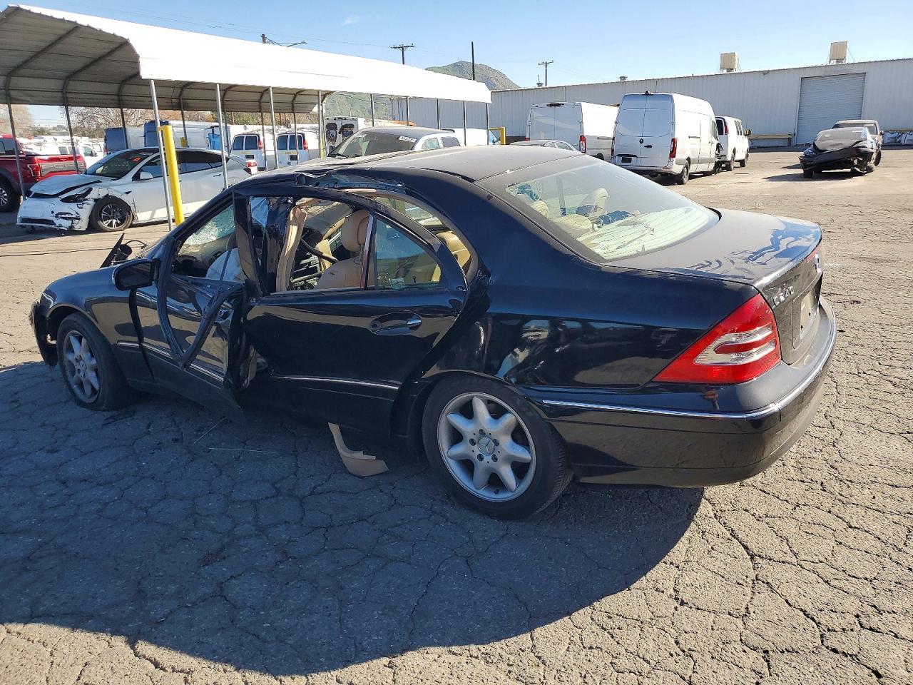 2003 Mercedes-Benz C 240 - Фото 2
