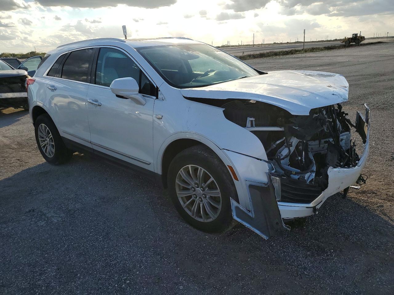 2018 Cadillac Xt5 Luxury - Image 4