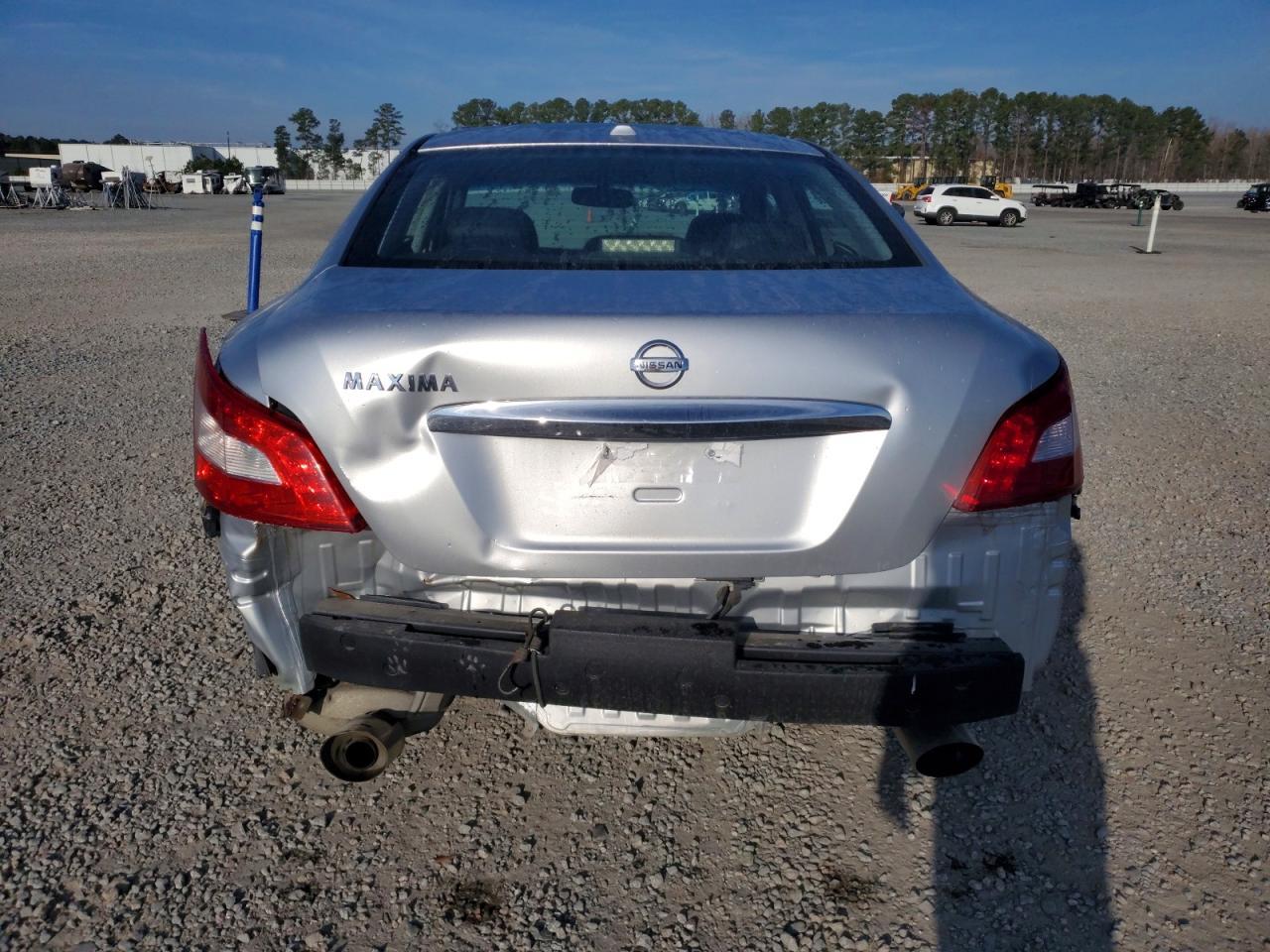 2010 Nissan Maxima S - Фото 6