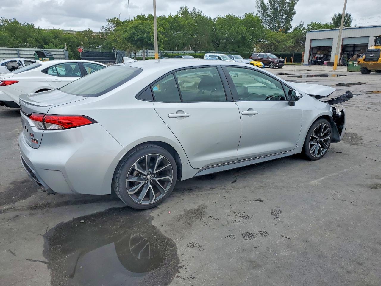 2022 Toyota Corolla Se - Фото 3