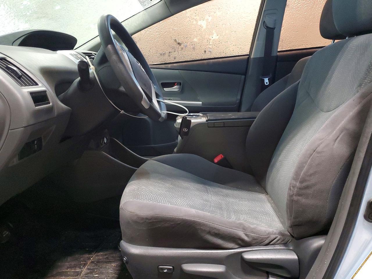 2012 Toyota Prius V - Фото 7