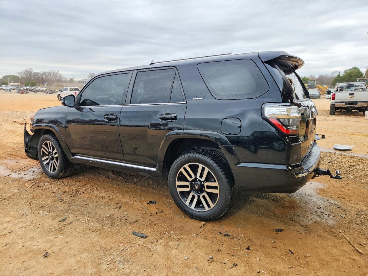 2015 Toyota 4Runner Sr5/Sr5 Premium - Image 2