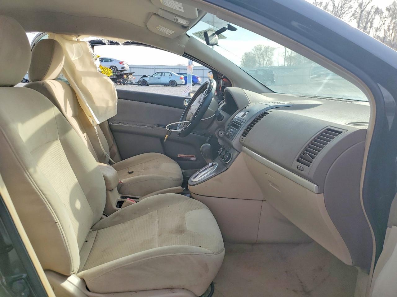 2010 Nissan Sentra 2.0 - Фото 7