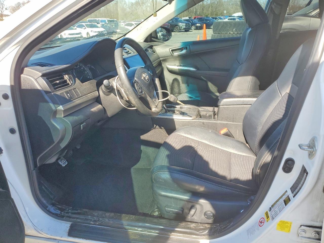 2012 Toyota Camry - Фото 7
