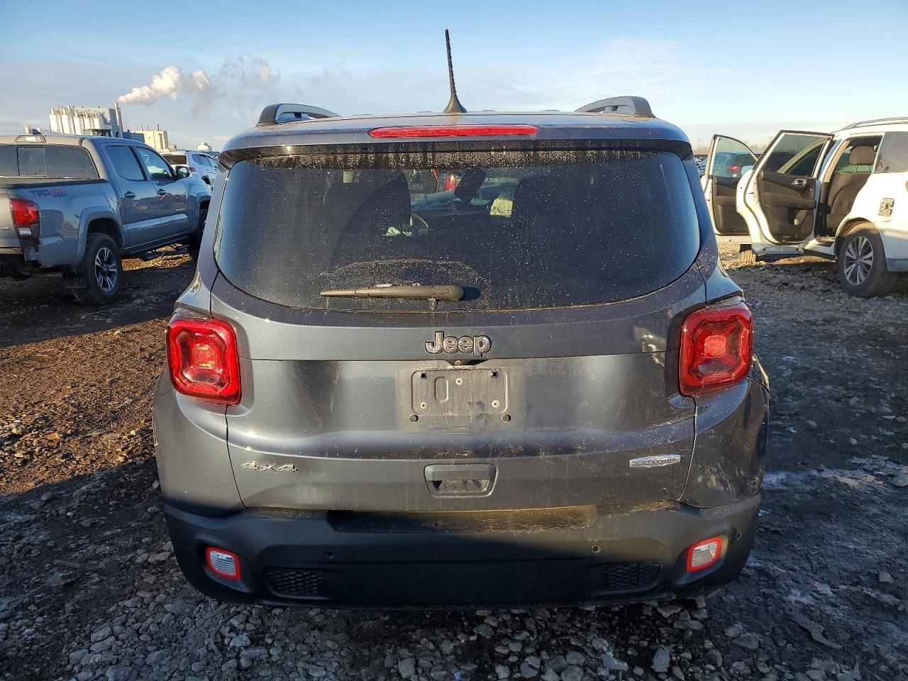 2021 Jeep Renegade Latitude - Фото 6