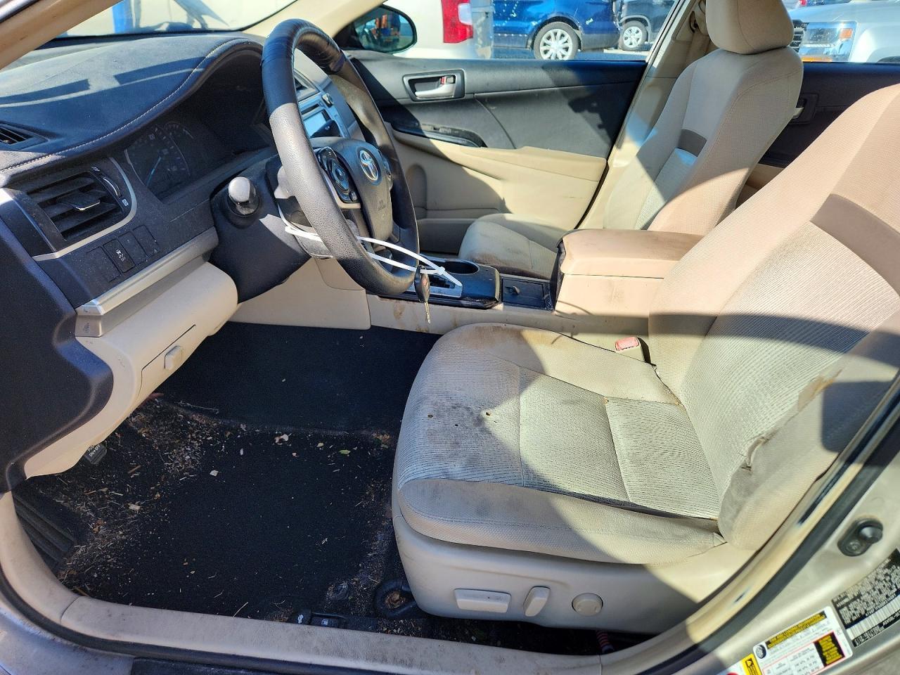 2013 Toyota Camry L - Фото 7