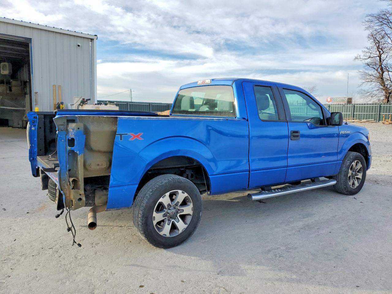 2013 Ford F150 Super Cab - Image 3