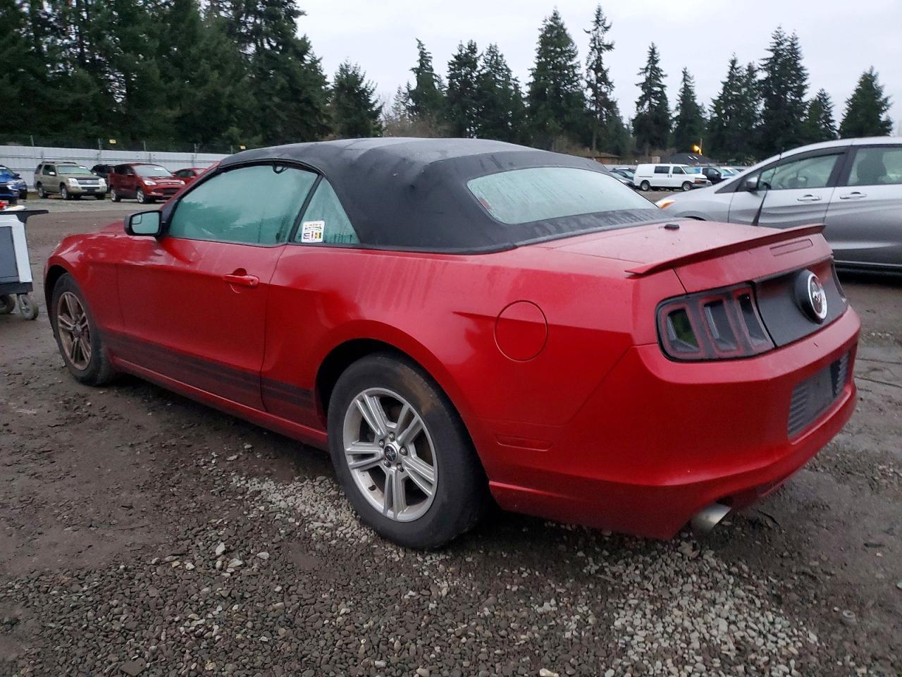 2013 Ford Mustang - Фото 2