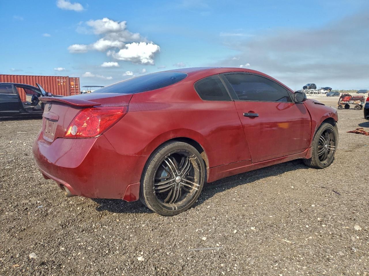 2013 Nissan Altima S - Фото 3