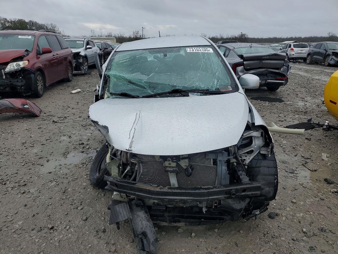 2010 Niss Versa S - Фото 5