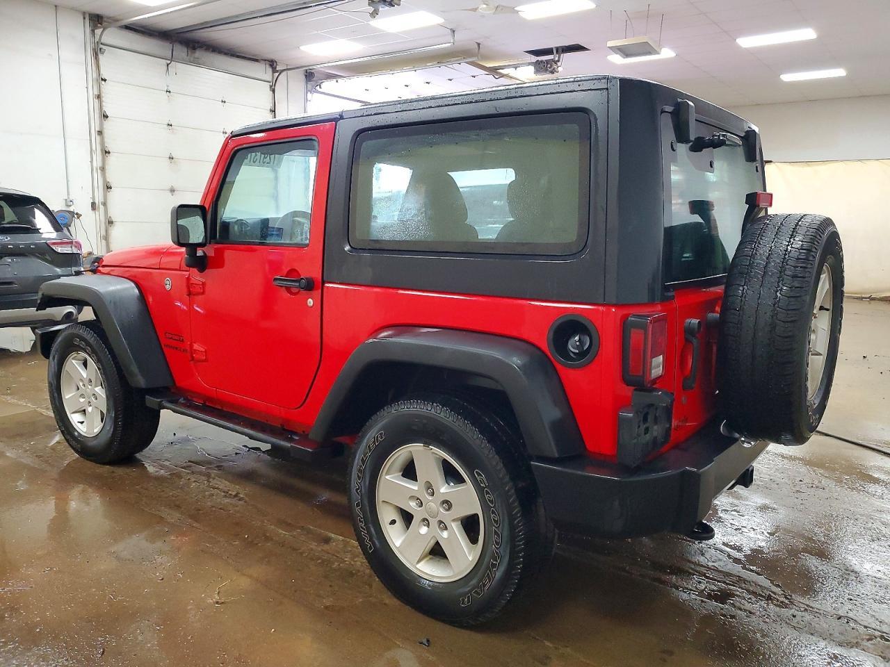 2017 Jeep Wrangler Sport - Фото 2