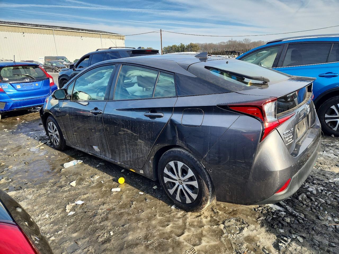 2019 Toyota Prius - Image 2