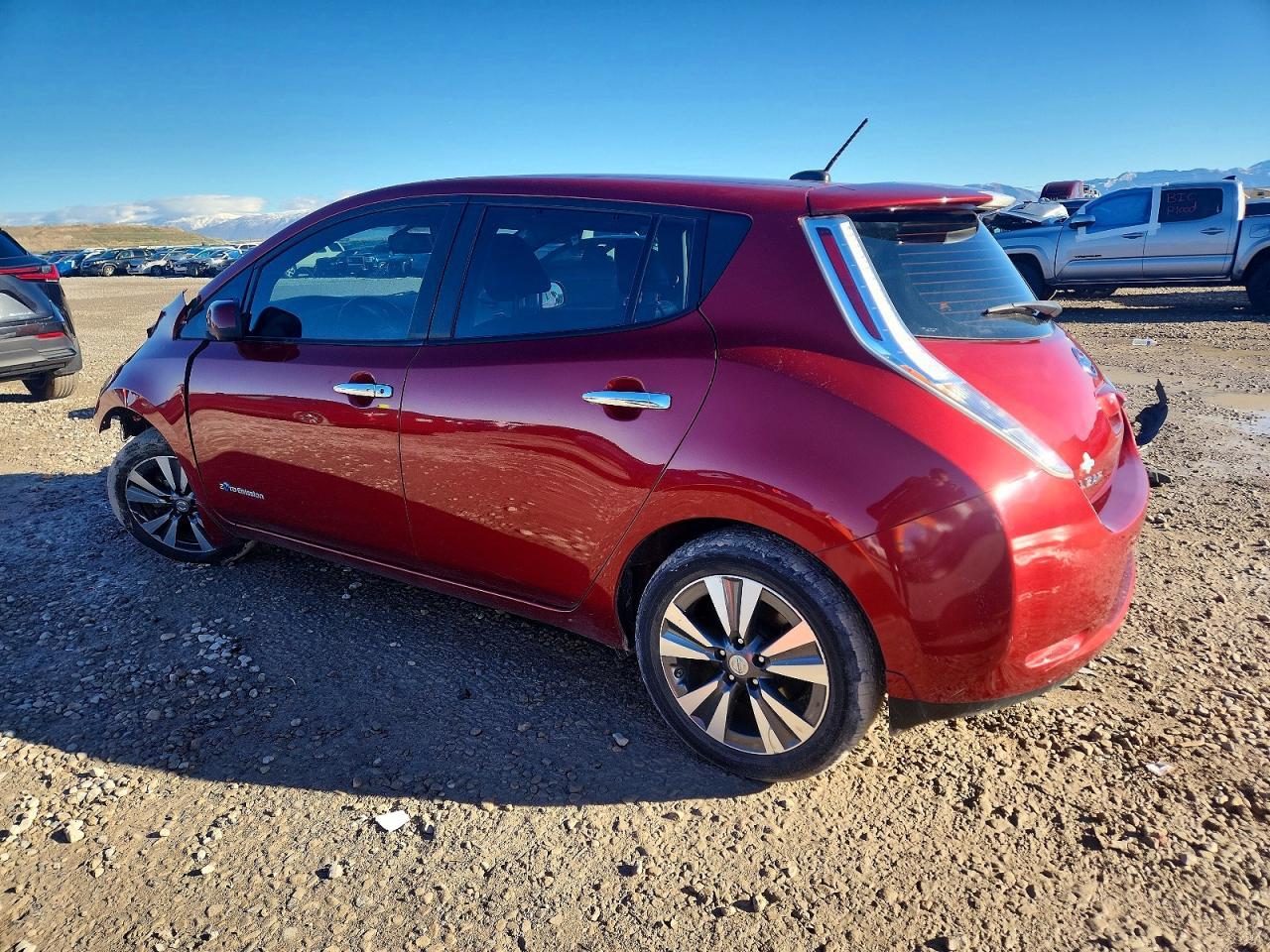2015 Nissan Leaf S - Фото 2