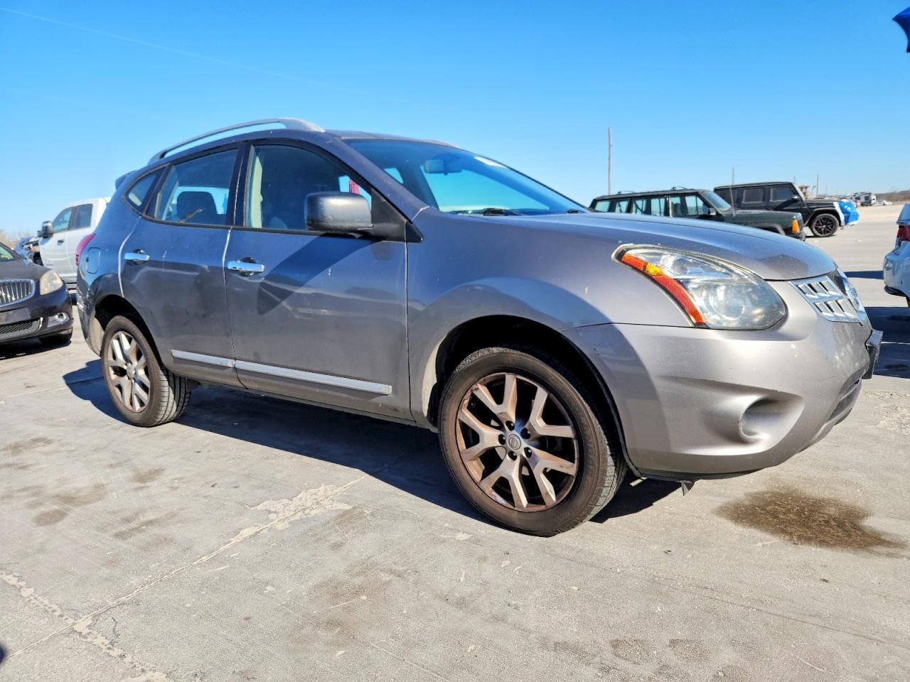 2015 Nissan Rogue Select S - Фото 4