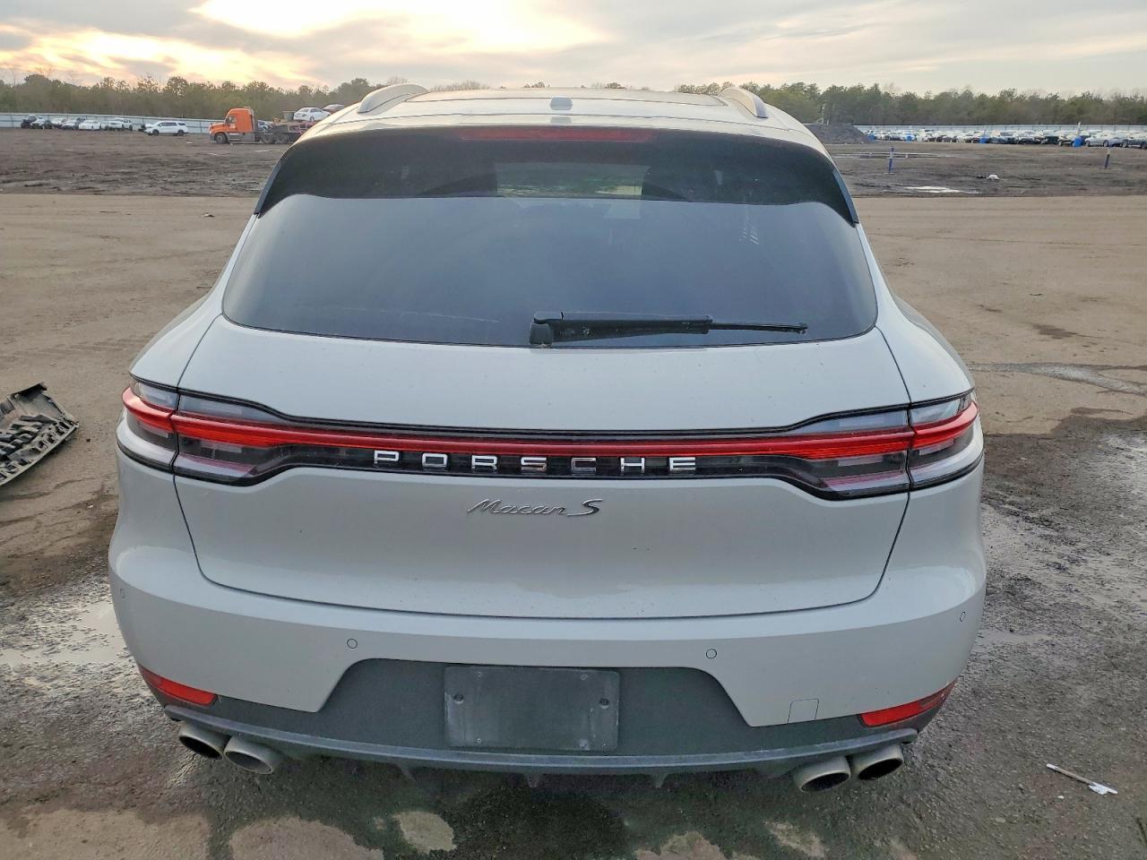 2021 Porsche Macan S - Image 6