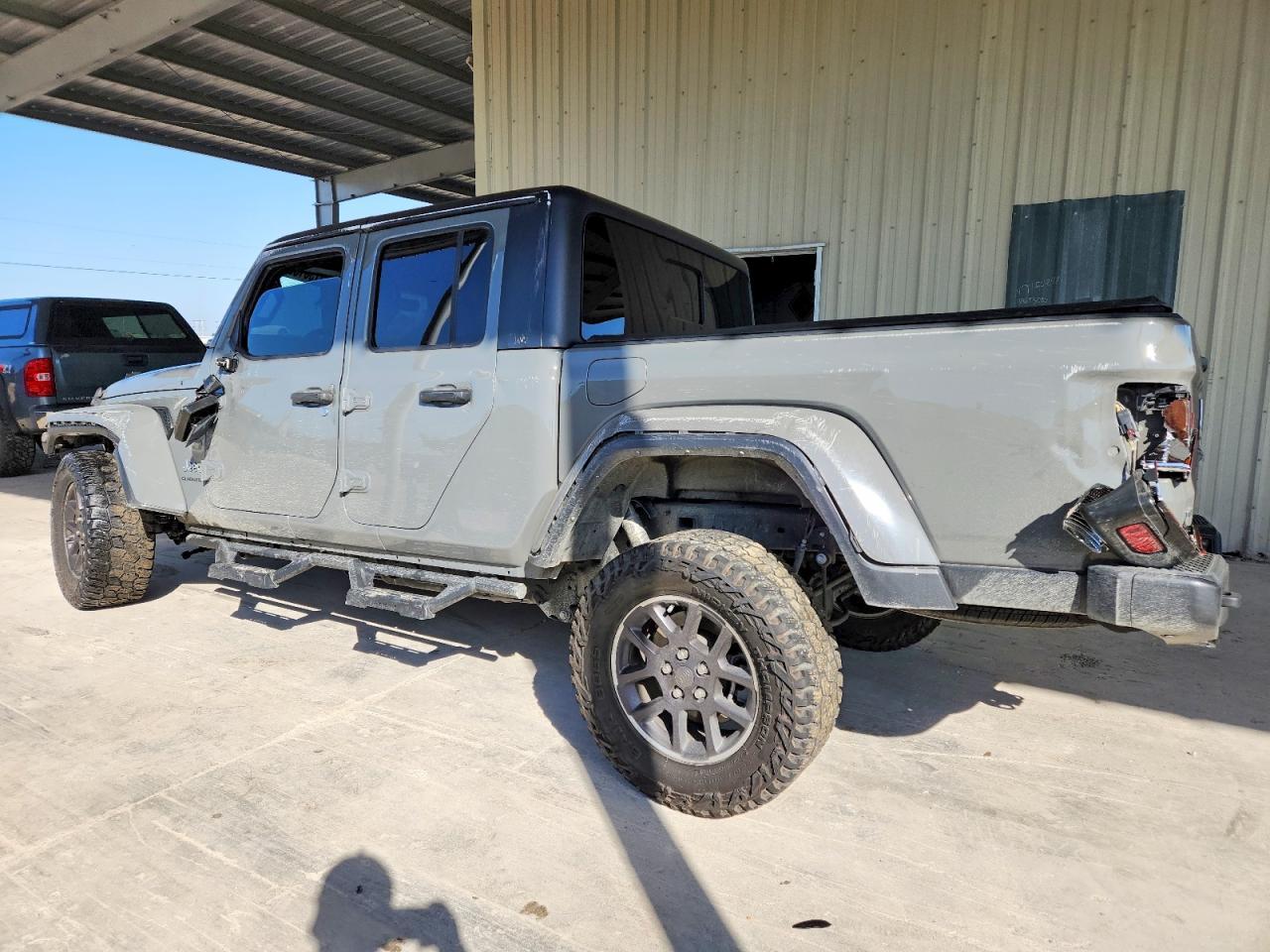 2022 Jeep Gladiator Overland - Фото 2