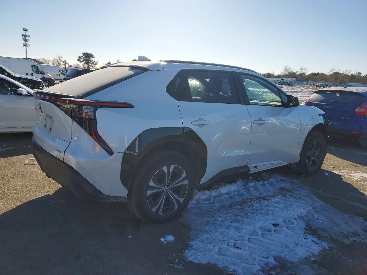 2024 Toyota Bz4X Xle - Image 3