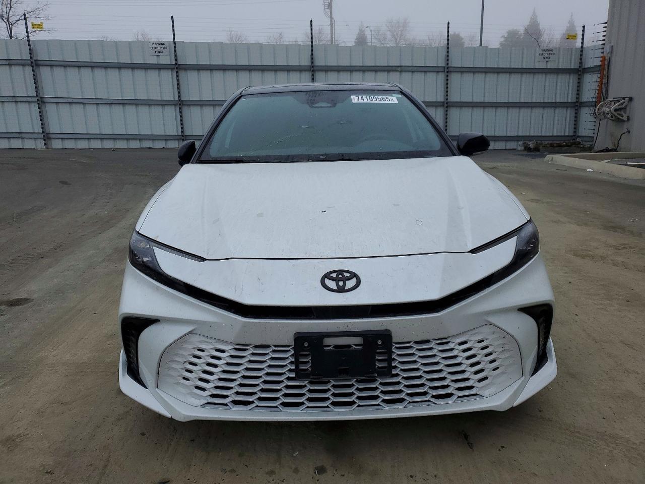 2025 Toyota Camry Xse - Фото 5