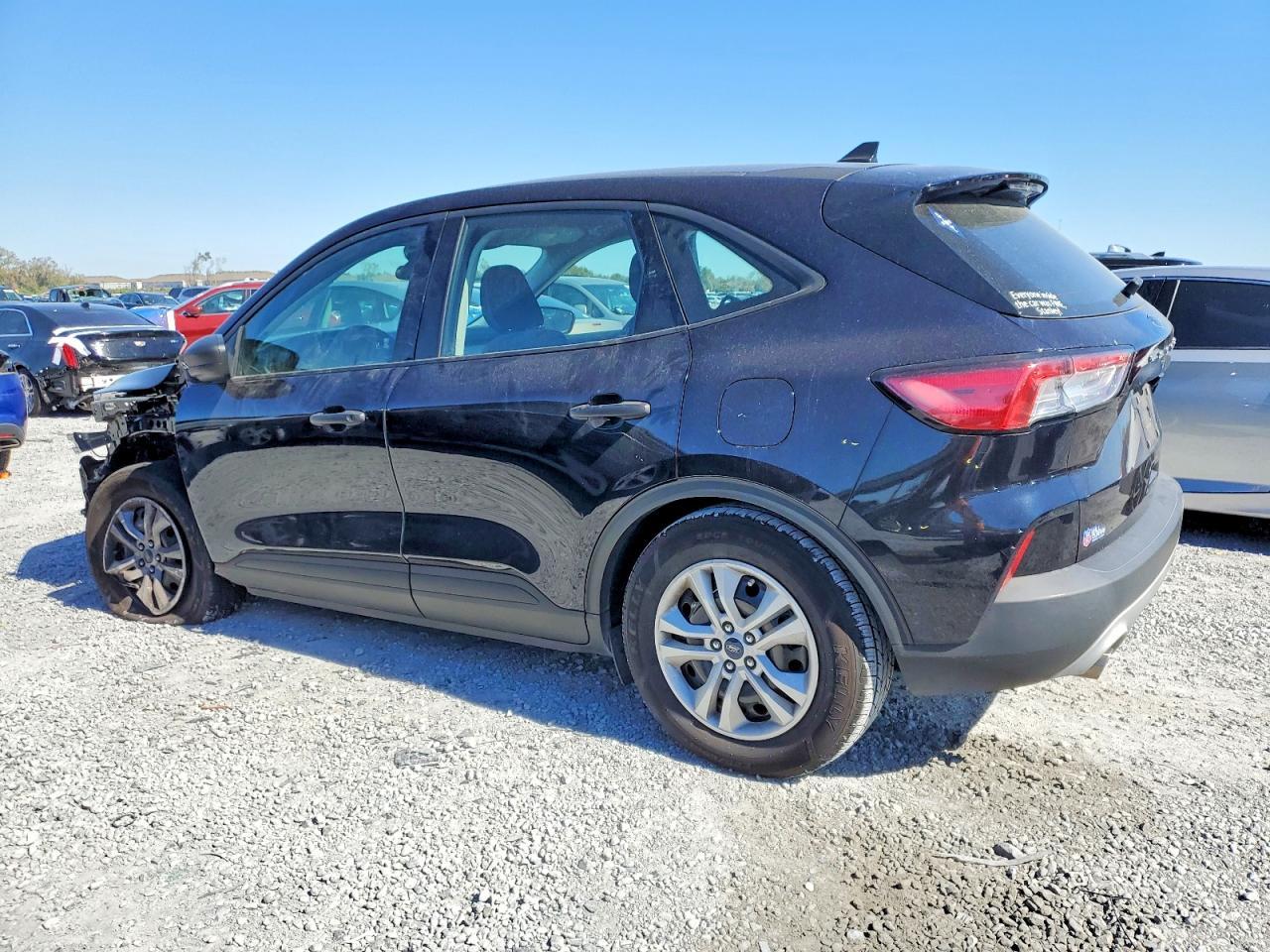 2021 Ford Escape S - Фото 2