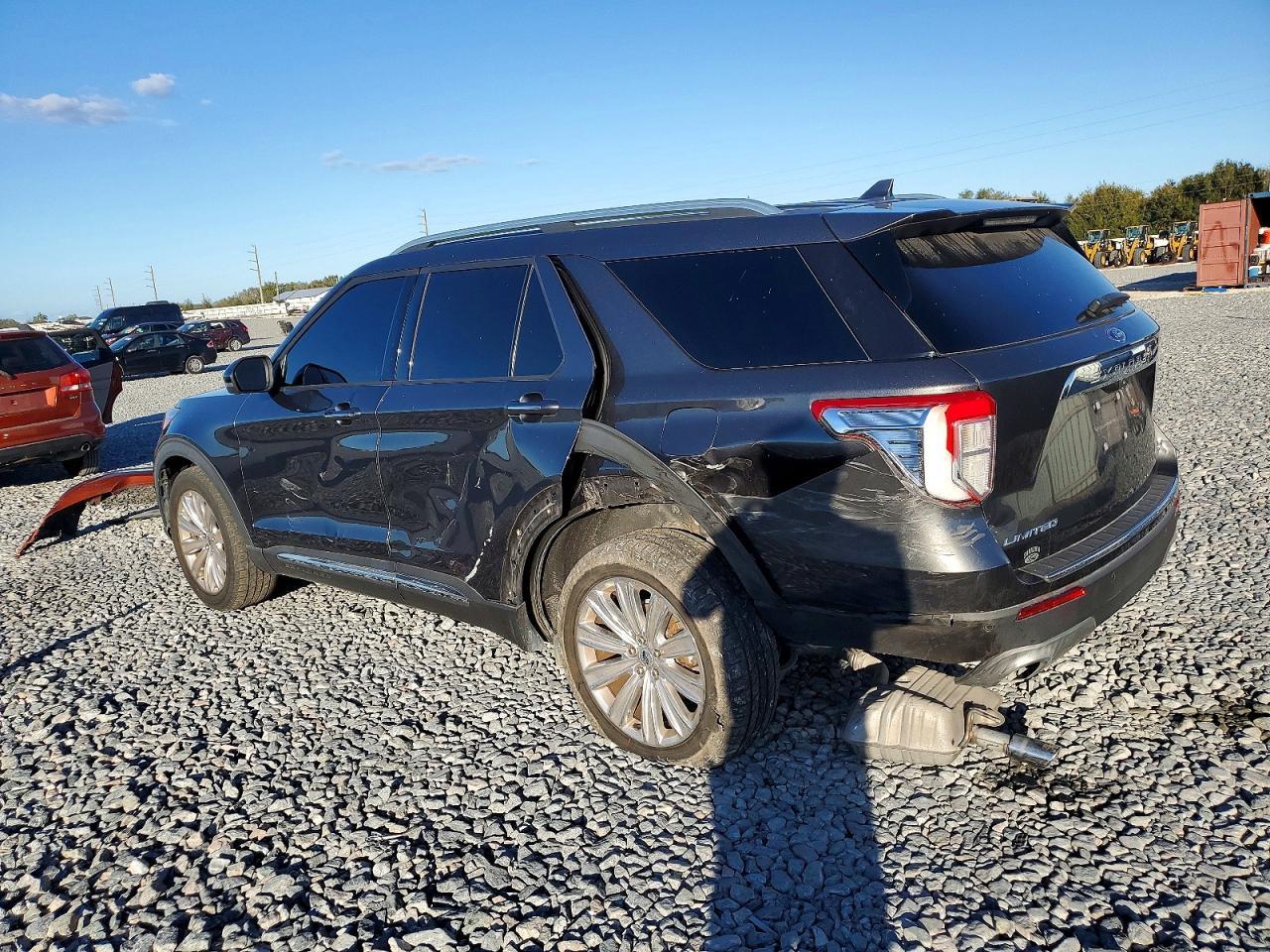 2020 Ford Explorer Limited - Image 2