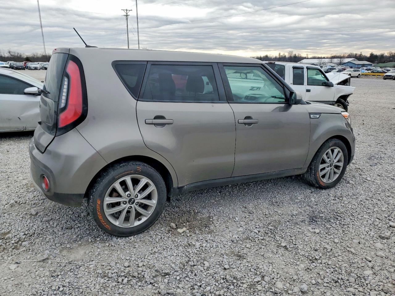 2019 Kia Soul + - Image 3