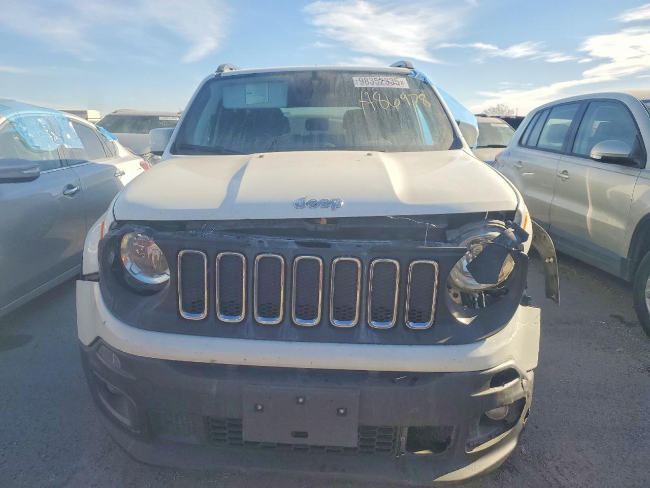 2018 Jeep Renegade - Image 5