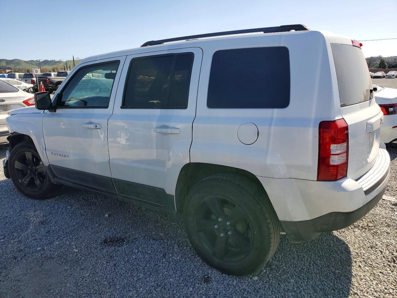 2016 Jeep Patriot Sport - Фото 2
