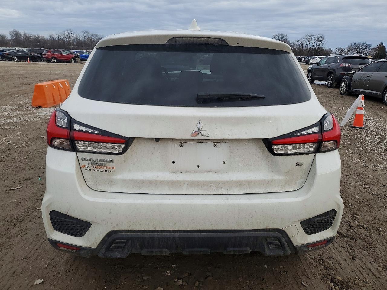 2020 Mitsubishi Outlander Sport Se - Фото 6