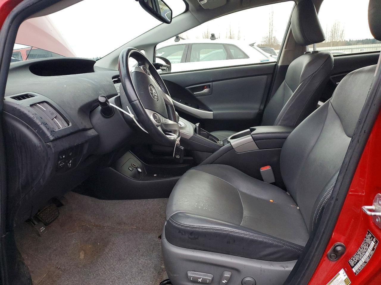 2014 Toyota Prius - Image 7