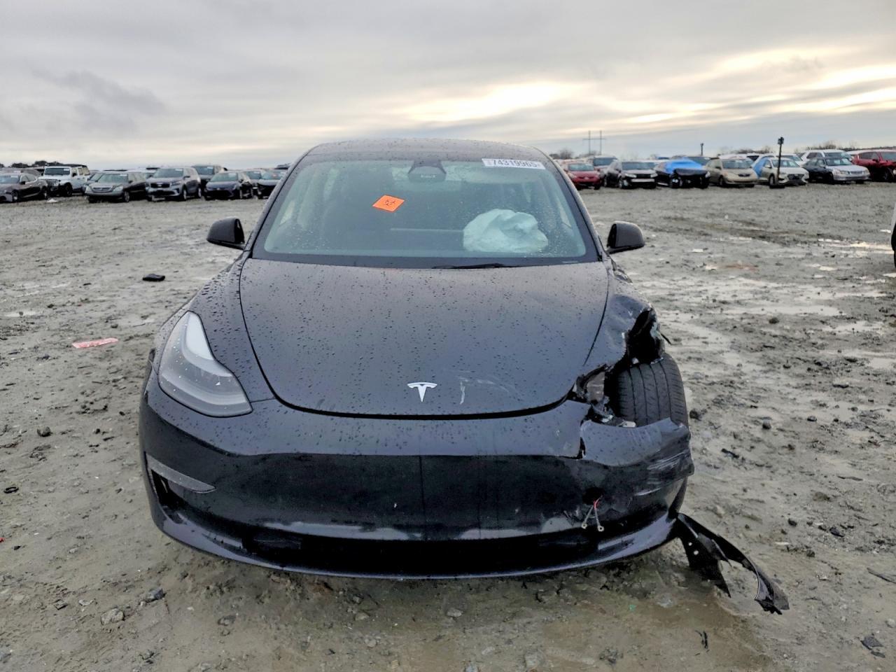 2023 Tesla Model 3 - Image 5