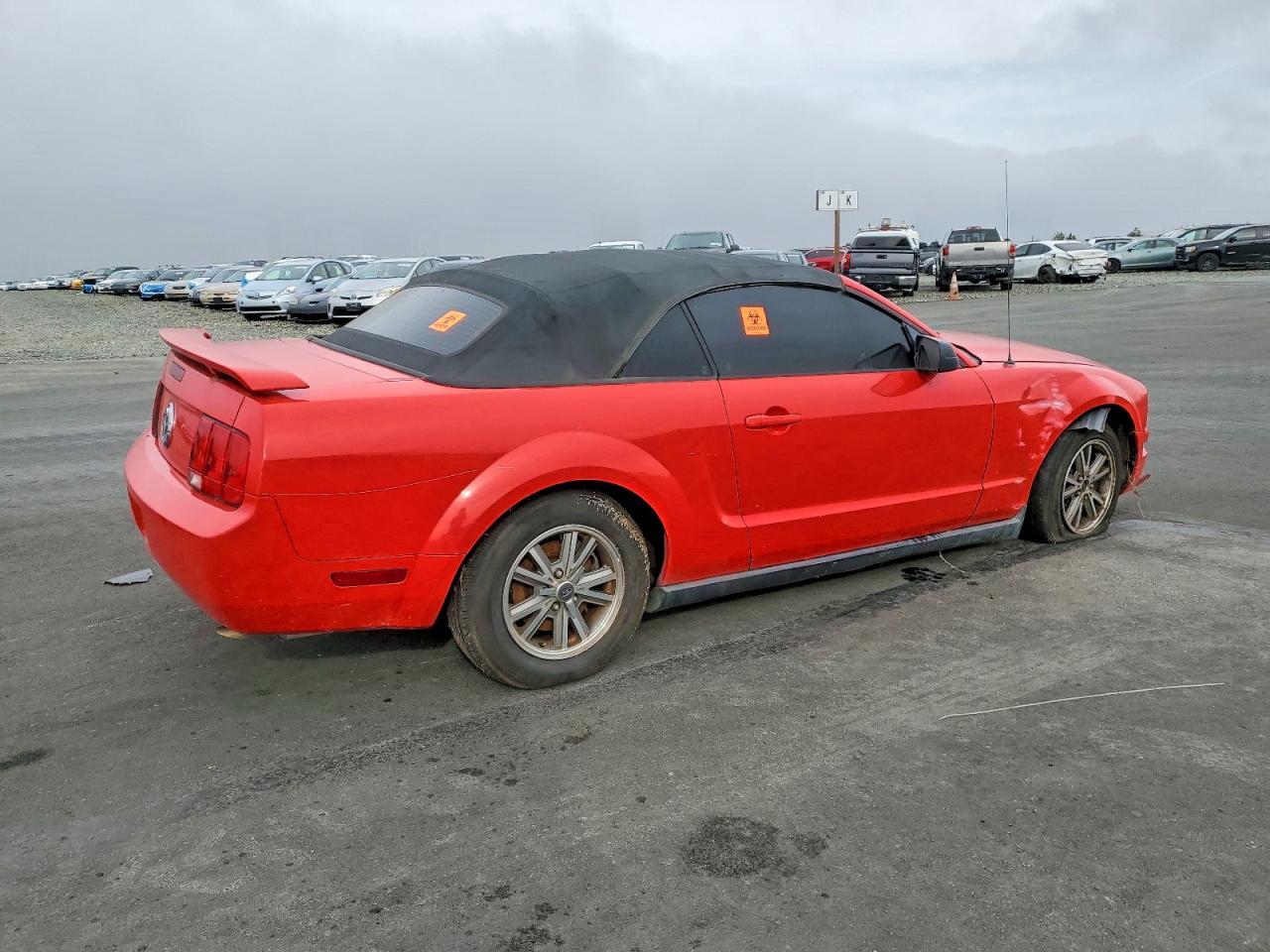 2005 Ford Mustang - Фото 3