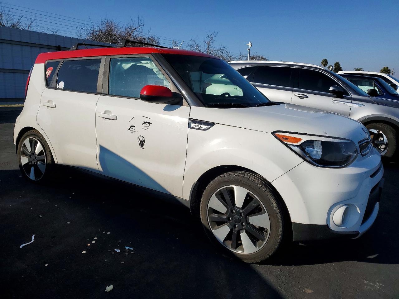 2017 Kia Soul + - Image 4