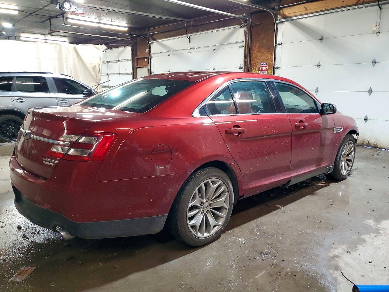 2014 Ford Taurus Limited - Image 3