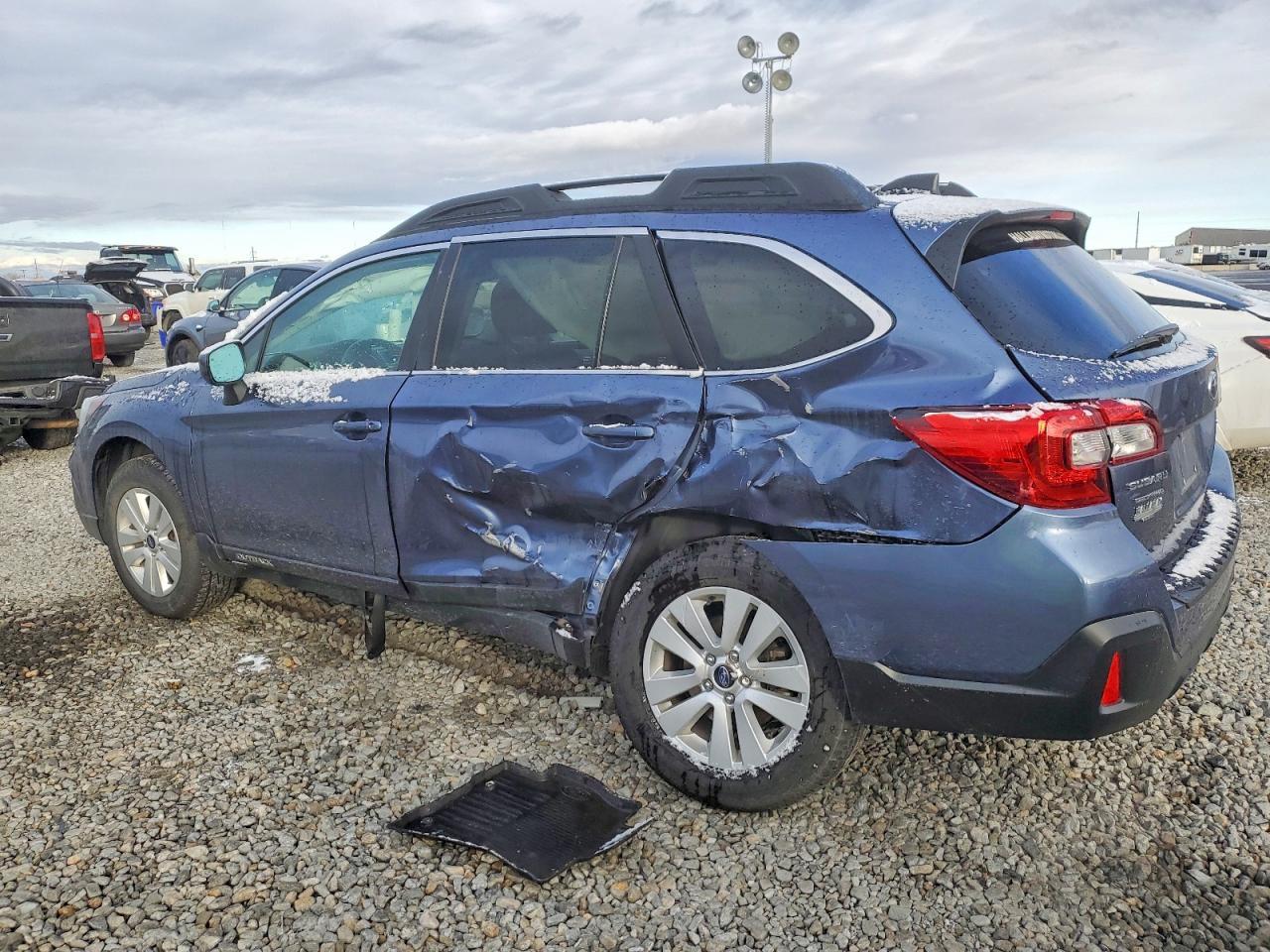 2018 Subaru Outback 2.5I Premium - Фото 2